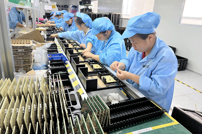 PCB、PCBA、SMT三個有什么區(qū)別？又是什么關系？